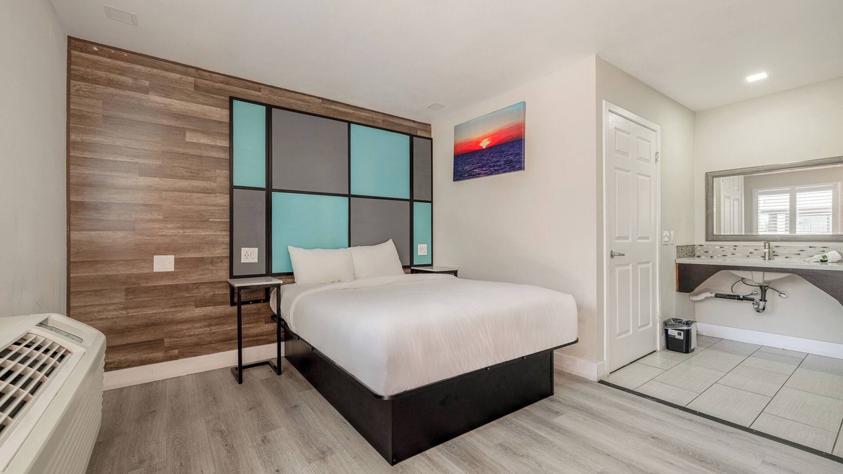 Victorville Hotel | Hotel Avenida Victorville I 15