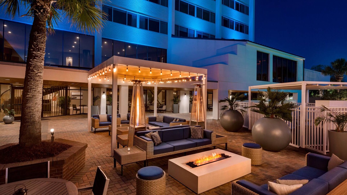 Downtown Wilmington Hotel | Hotel Ballast Wilmington, Tapestry Collection by Hilton