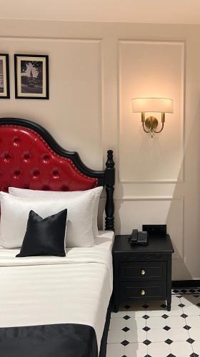 Raiganj Hotel | Hotel Bengal Kutir