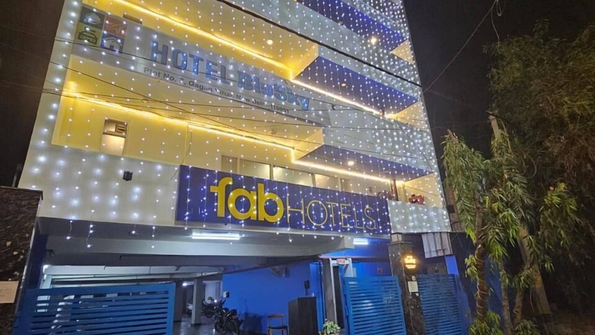 Delhi Hotel | Hotel BluSky