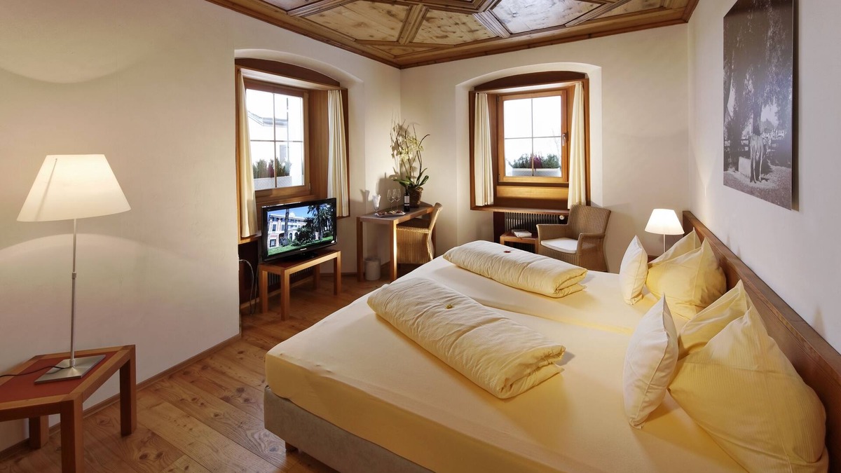 Spluegen Hotel | Hotel Bodenhaus