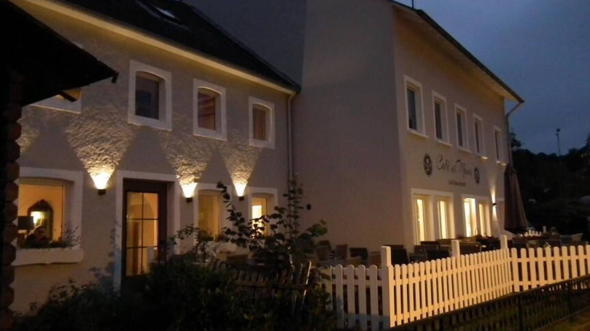 Schalkenmehren House | Hotel Café del Maar