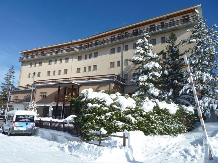 Rocca di Mezzo Hotel | Hotel Caldora