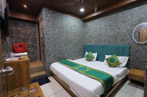 Rajkot Hotel | Hotel Cat