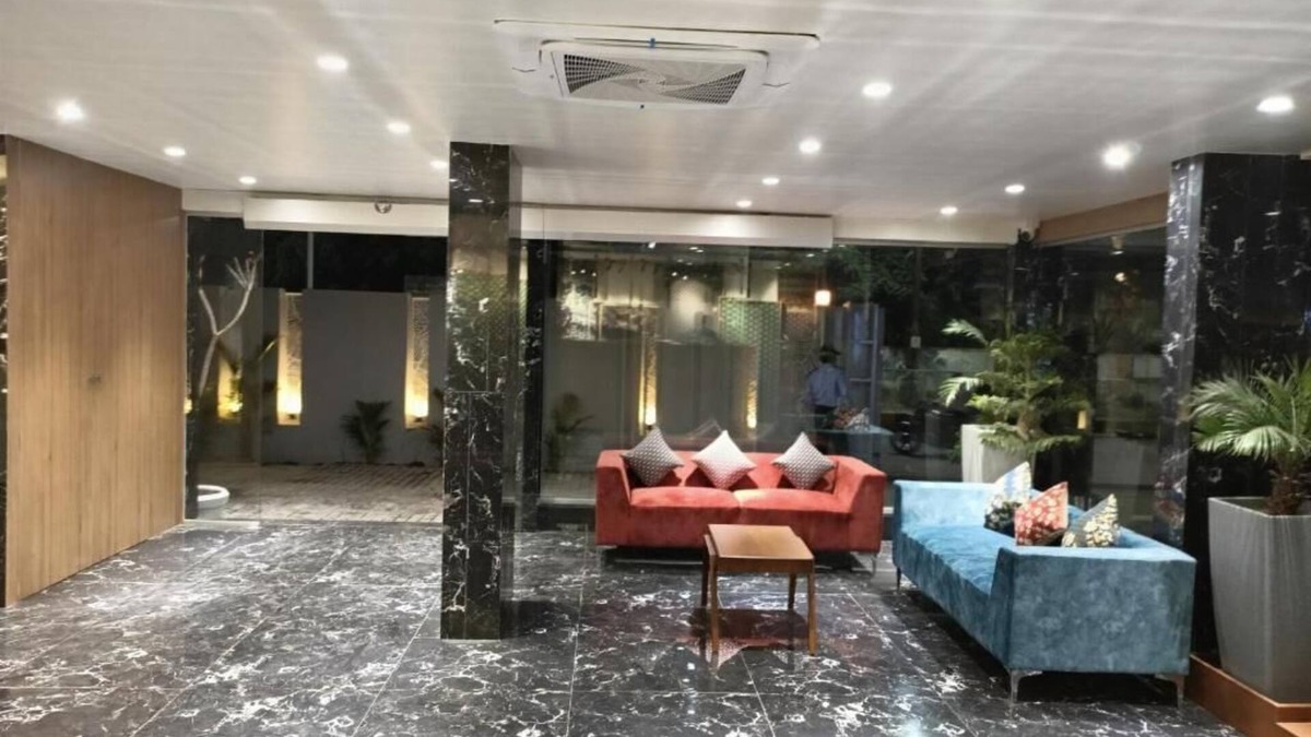 Solapur Hotel | Hotel Chitra Executive