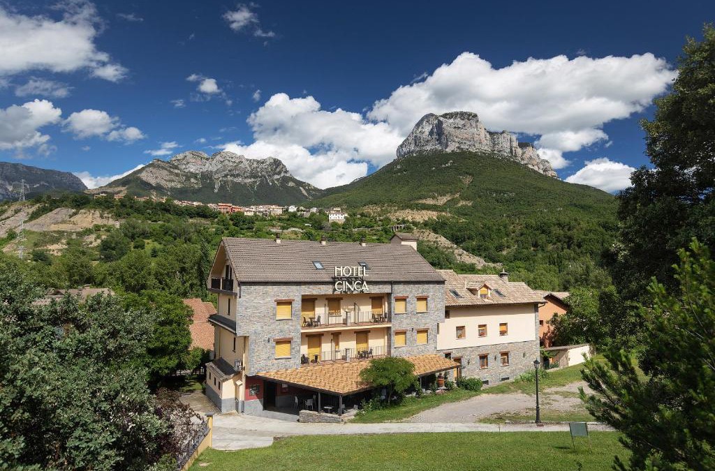 Escalona Hotel | Hotel Cinca