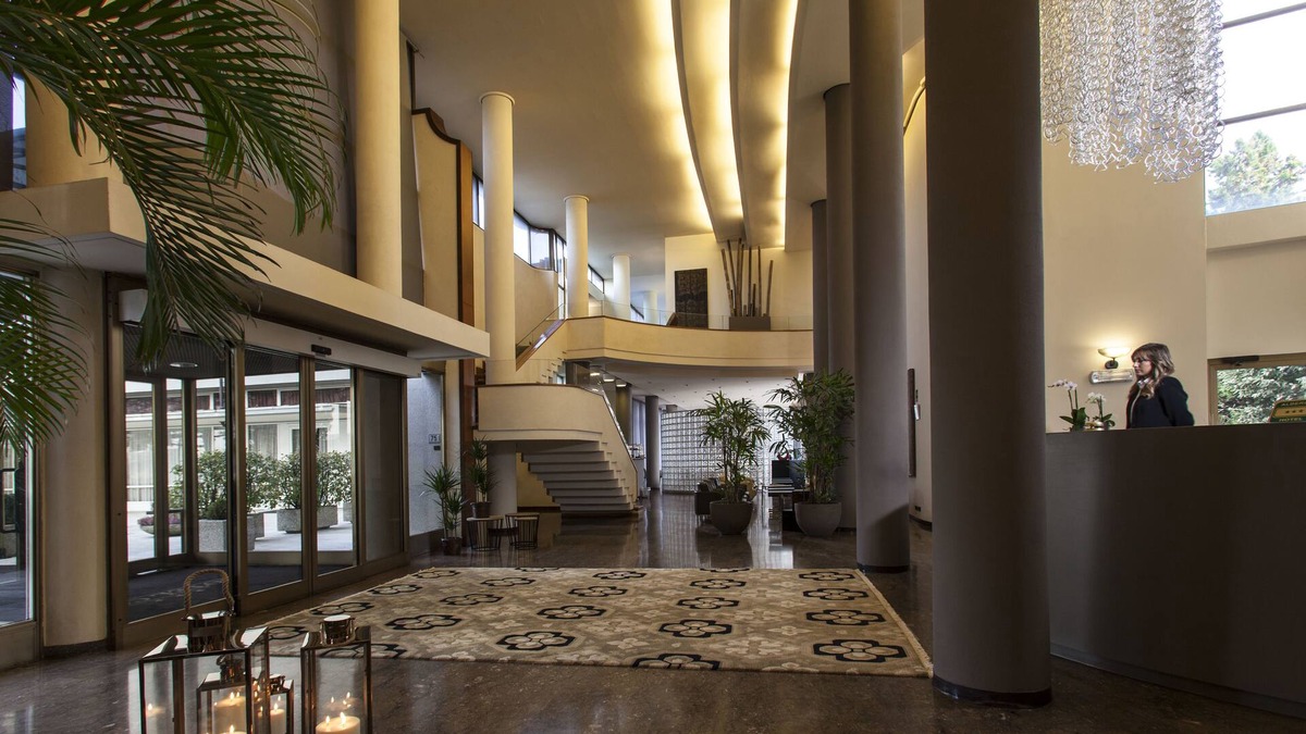 Carate Brianza Hotel | Hotel Cora