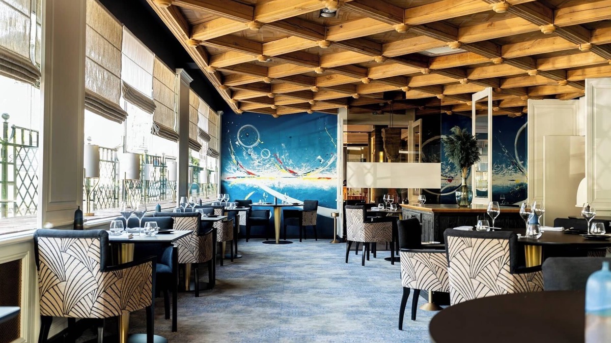 Chalons-en-Champagne Hotel | Hotel D'Angleterre