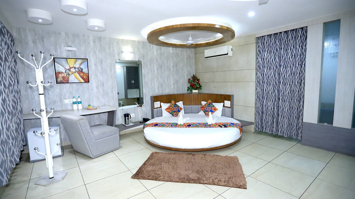 Ahmedabad Hotel | Hotel darshan naroda