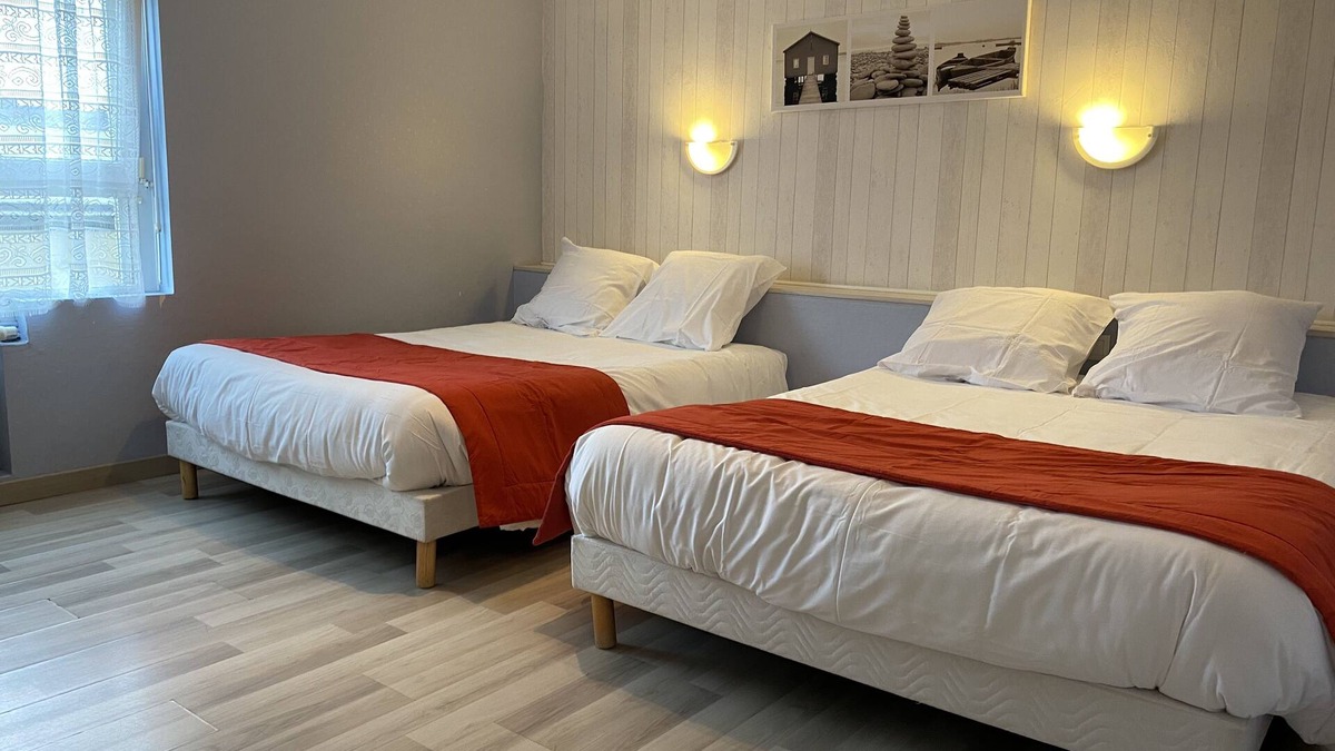 Ecartelee-Bonabry-Orieres-Paron Hotel | Hotel De Bretagne - Fougeres