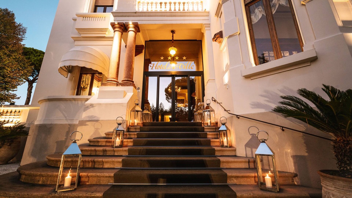 Riccione Hotel | Hotel De la Ville