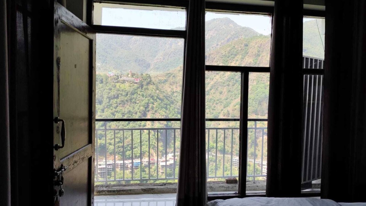 Bullawala Hotel | Hotel Dev Palace Kempty