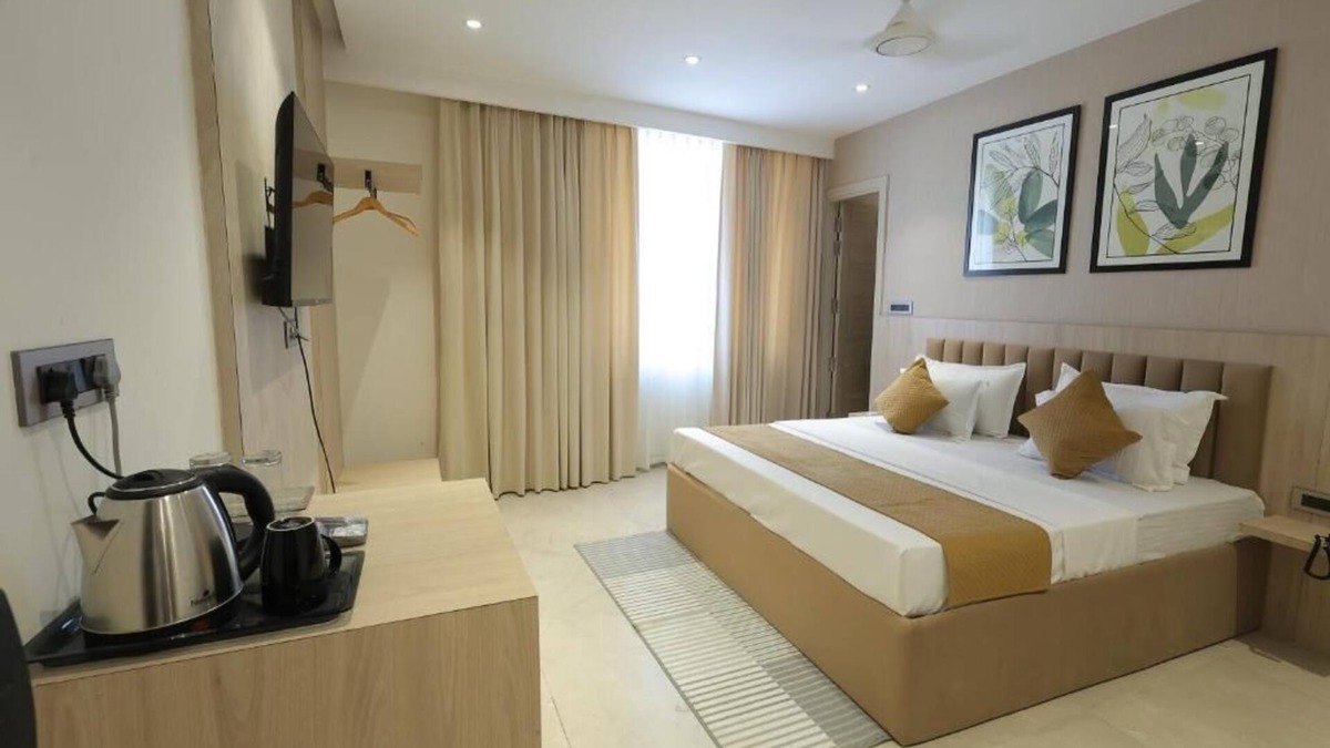 Karnal Hotel | HOTEL DREAMZ