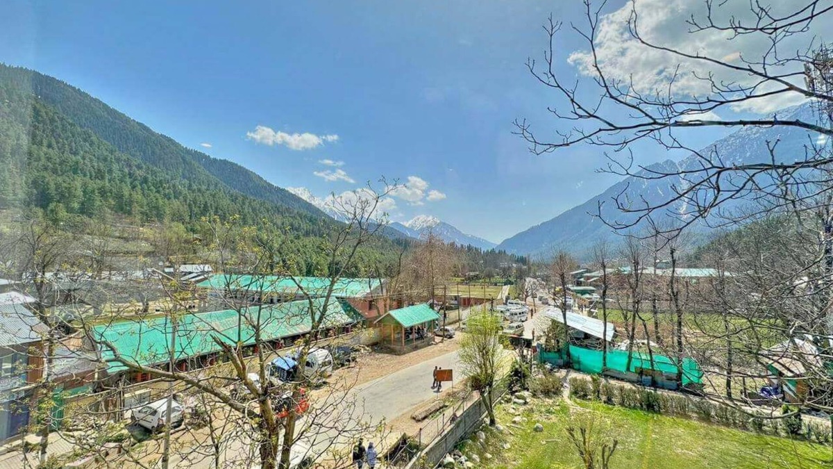 Malabar Hill Hotel | Hotel Fifth Season - Pahalgam