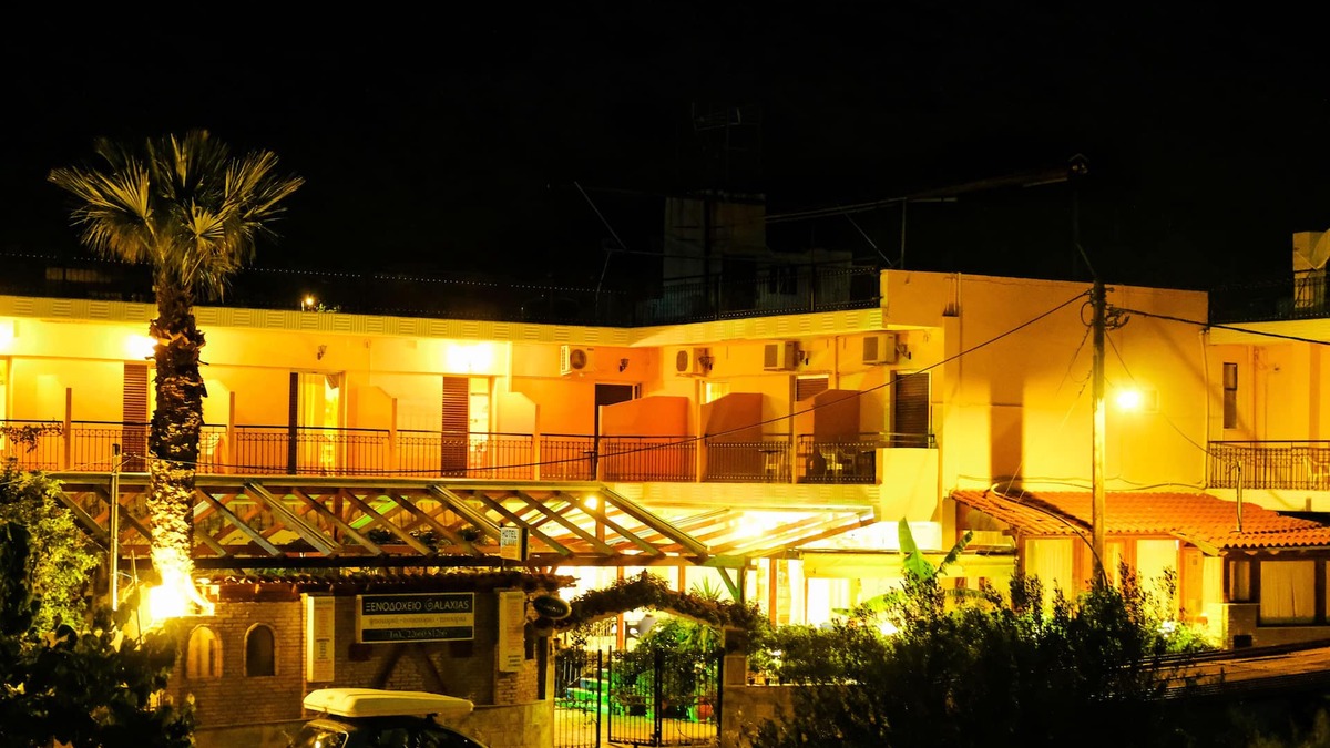 Sarakiniko Apartment | Hotel Galaxias