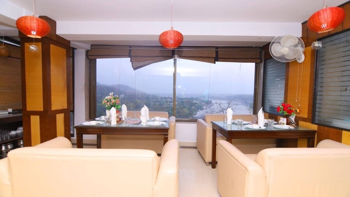 Tapovan Hotel | Hotel Ganesha Inn Ganga View