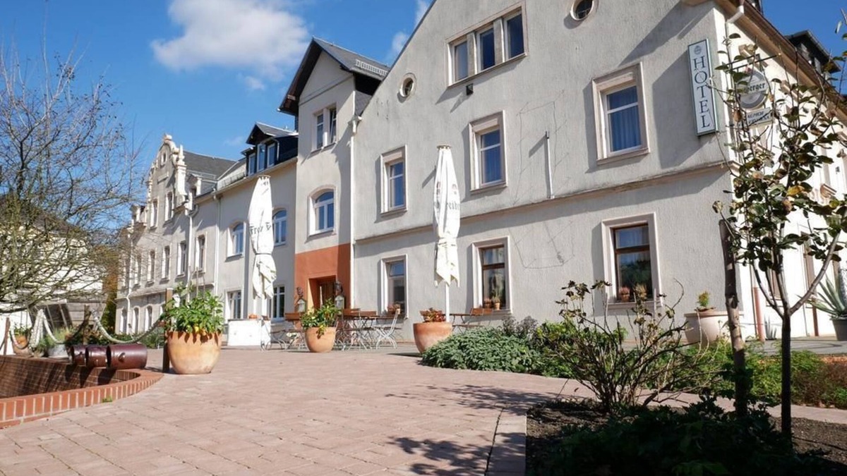 Niederwiesa Hotel | Hotel Garni Brauhof Niederwiesa