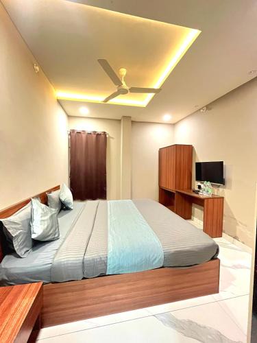 Rau Hotel | Hotel Golden Glory