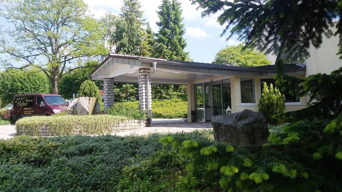 Langenbrucken Hotel | Hotel Häfner