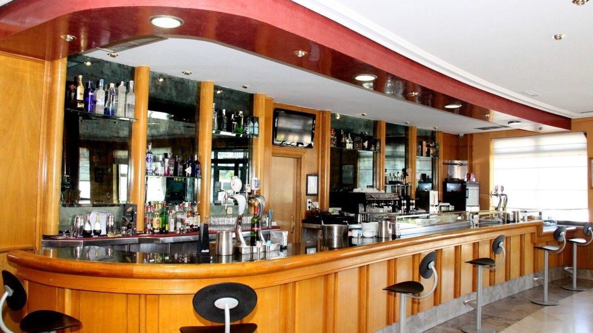 Villares de la Reina House | Hotel Helmántico