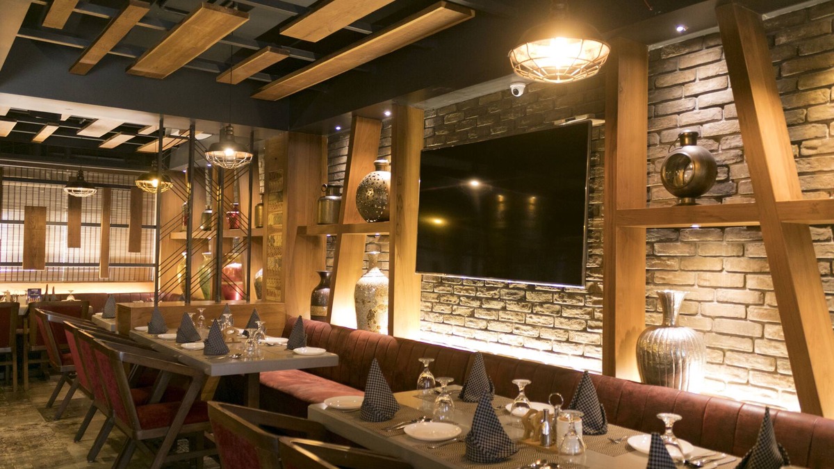 Jamnagar Hotel | HOTEL HIRISA Unit Hotel Fortune Palace