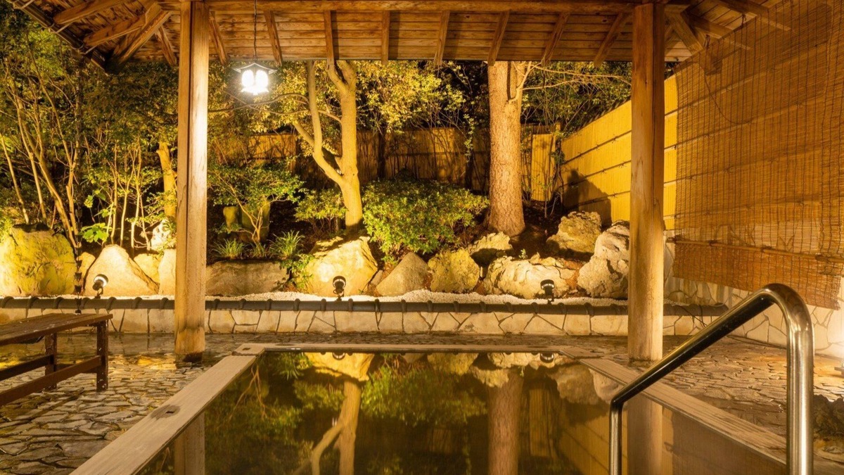 Iwamuro Onsen House | Hotel Hoho "A hotel overlooking the Echigo Plain and the Yahiko mountain range"