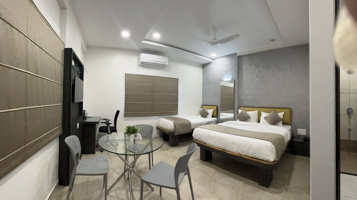 Daulatabad Hotel | Hotel Ajinkya Palace