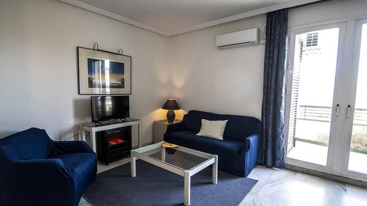 Mairena del Aljarafe Hotel | Hotel In Mairena Del Aljarafe With Air Conditioner, Other, Tv