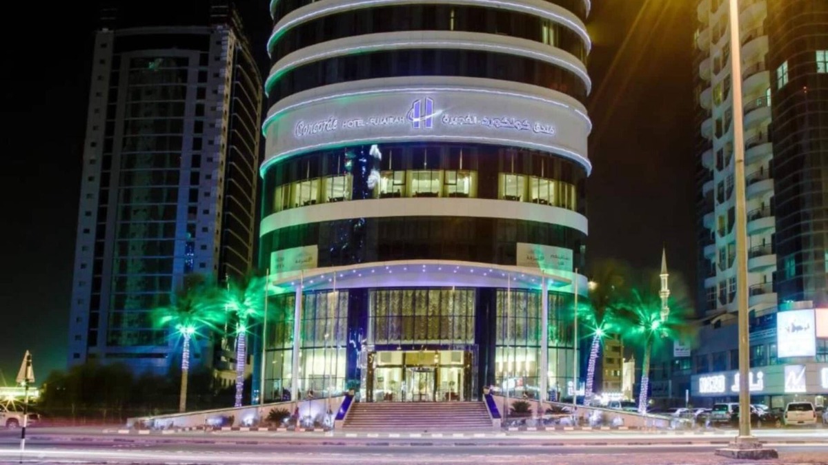 Al-Fujairah House | Hotel in Fujairah with Rooftop Pools & Spa