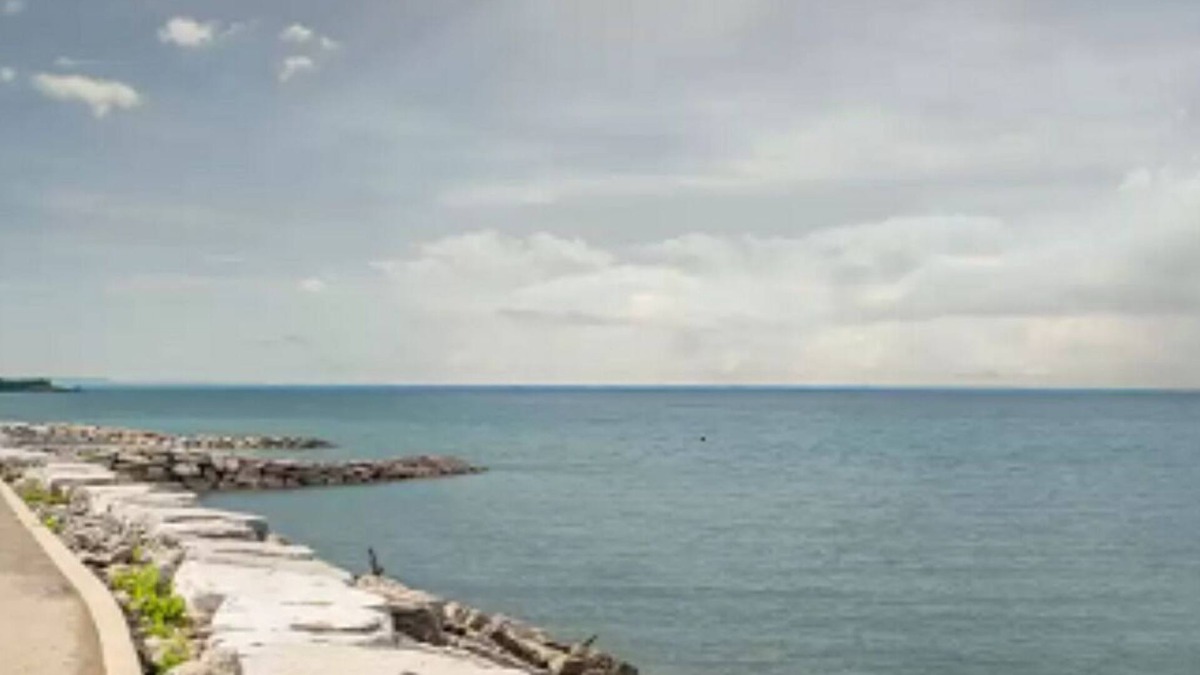 Grimsby Hotel | Hotel in Grimsby - Comfortable Stay Near Niagara Falls with Free Breakfast