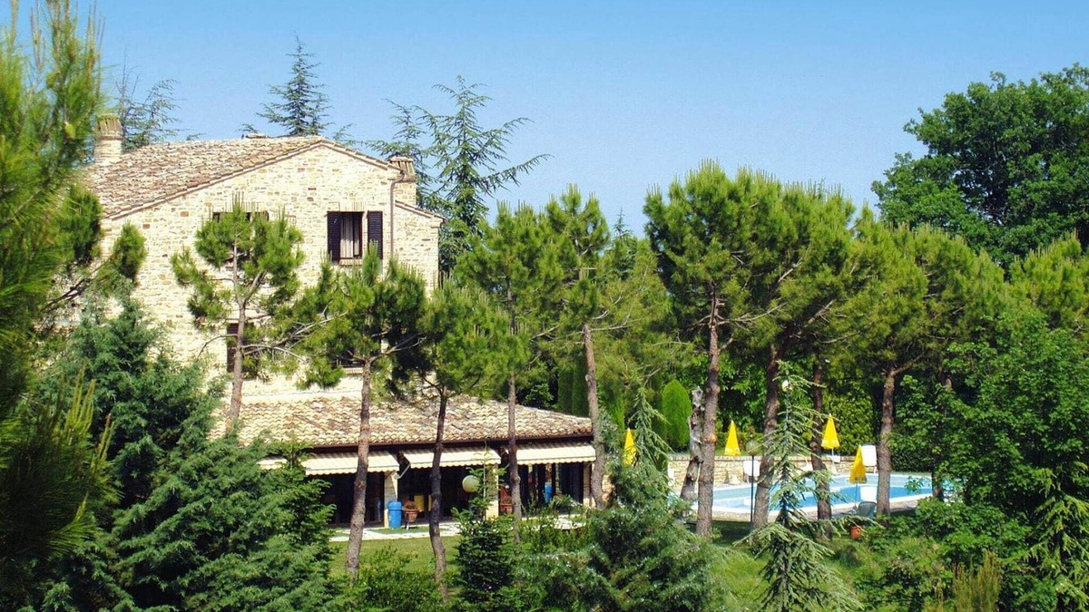 Montelparo Apartment | Hotel in Marche with Scenic Hiking Trails