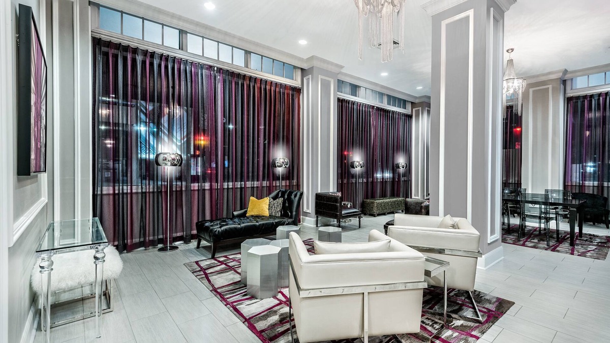 Downtown Dallas Hotel | Hotel Indigo Dallas Downtown by IHG
