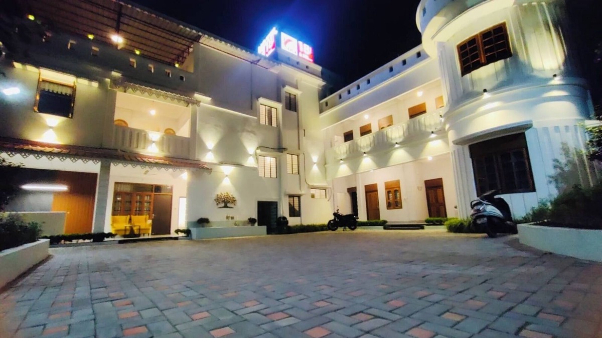 Siliguri Hotel | Hotel Insta 18