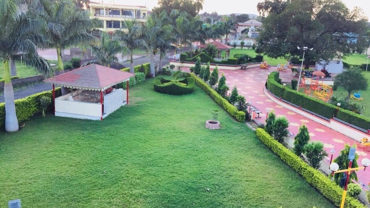 Sagar Hotel | Hotel Kuber Vatika By GRB