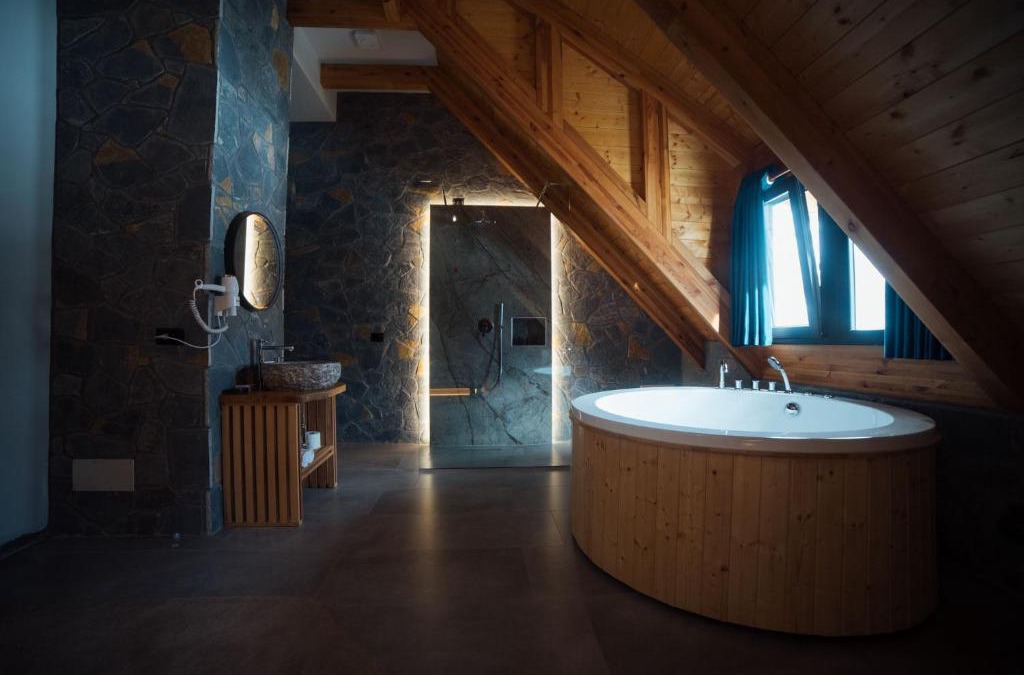 Shkoder County Hotel | Hotel Kulla e Bajraktarit