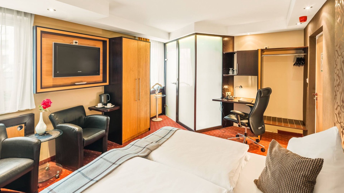 Sprendlingen Hotel | Hotel L'Escala