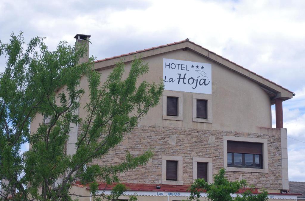 Aldeadavila de la Ribera House | Hotel la Hoja*
