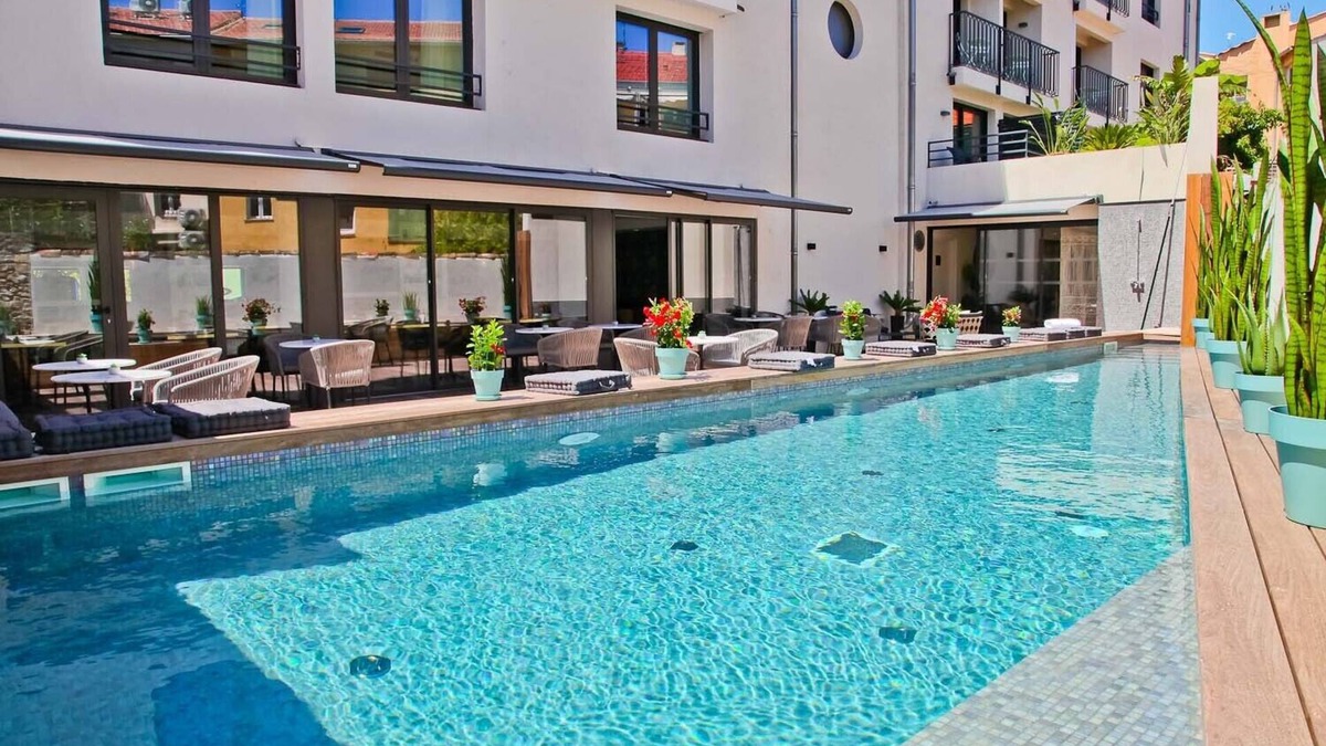 Antibes City Centre Hotel | Hotel La Villa Port d Antibes & Spa