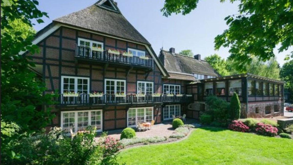 Schneverdingen Hotel | Hotel Landhaus Höpen