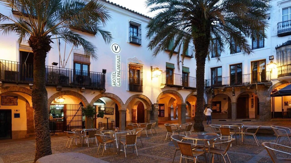 Zafra Old Town Hotel | Hotel Las Palmeras by Vivere Stays