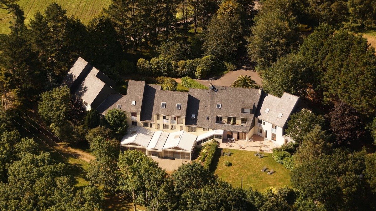 Locronan Hotel | Hotel Latitude Ouest