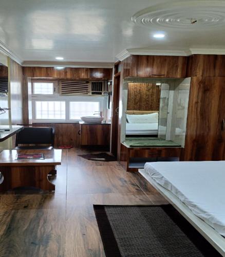 Chapra Hotel | Hotel Laxmi villa