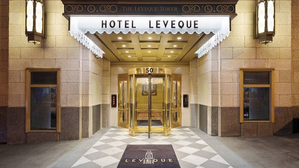 Scioto Mile Hotel | Hotel LeVeque, Autograph Collection