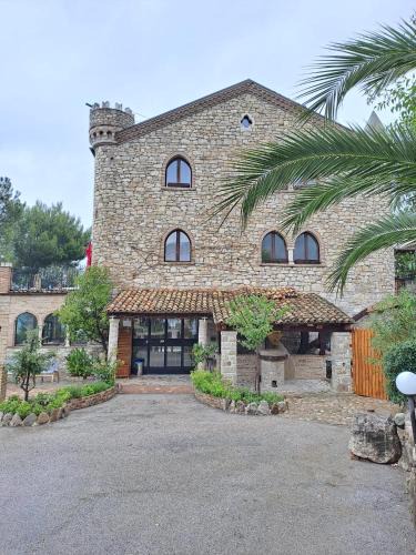 Roccavivara Hotel | Hotel Lo Smeraldo