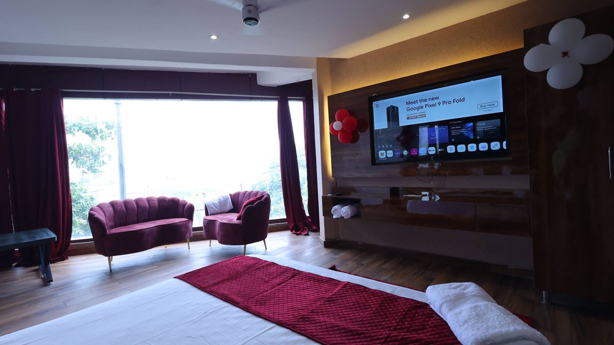 Delhi Hotel | Hotel M2M Narela