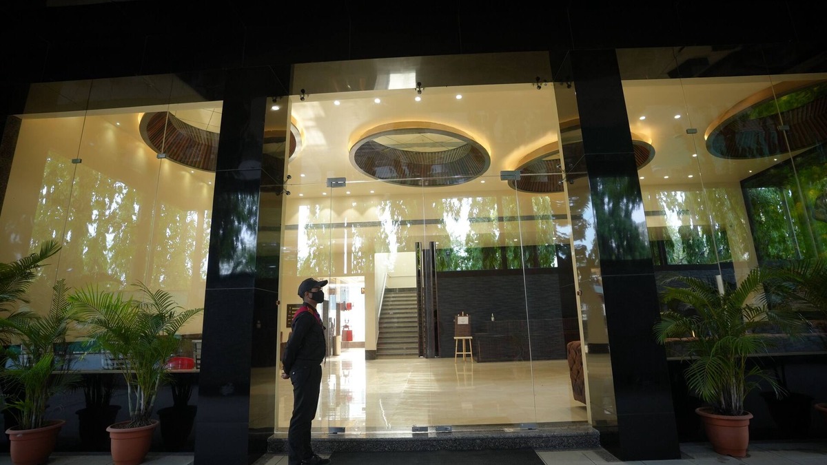 Ambikapur Hotel | Hotel Makhan Vihar