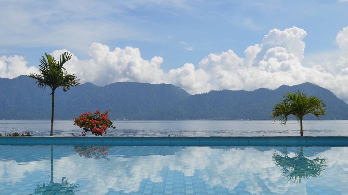 Maninjau Hotel | Hotel Maninjau Indah