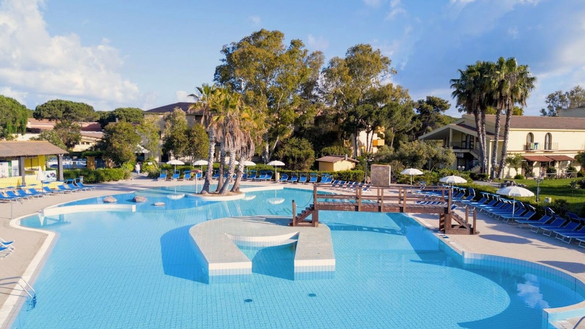 Arborea Hotel | Hotel Medar with pool in Arborea