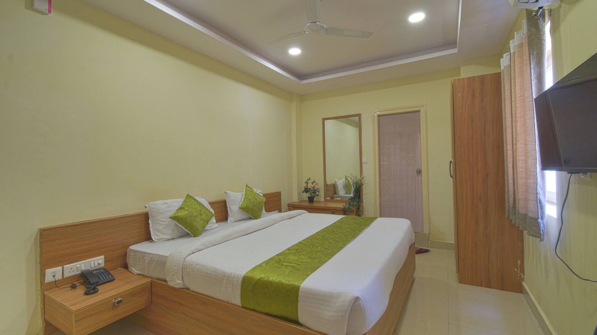 Secunderabad Apartment | Hotel Metro Inn Premium Rooms