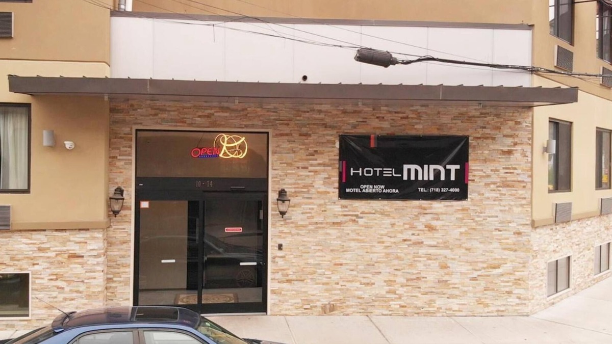 Queens Hotel | Hotel Mint JFK Airport